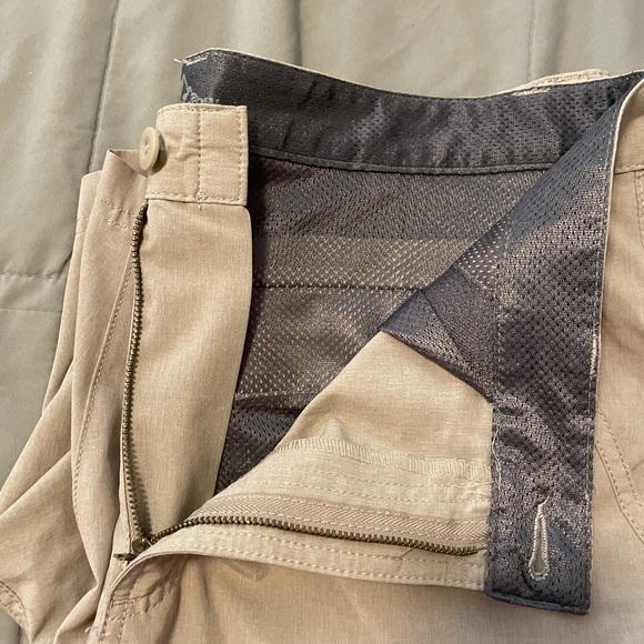 Croft & Barrow Men’s nylon “golf” shorts. Very nice used condition Size 34 - Picture 4 of 4